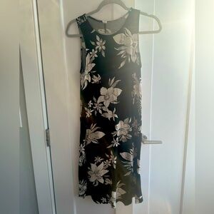 Old Navy Floral Black and White Sleeveless Swing Dress